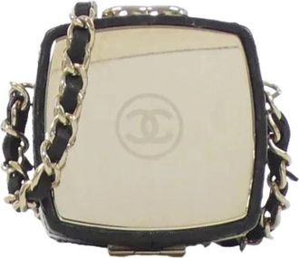 Chanel Pre-owned Mini Bags, female, Beige, Size: ONE SIZE Pre-owned Ap2425 Clutch bag