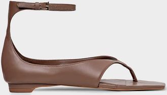 Carrano Womens Thong Bold Leather Sandal In Mocha