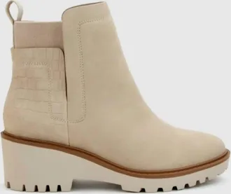 Soda Womens Chelsea Boots In Stone
