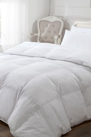 BHS 15 Tog Like Down Duvet in White | Size: Super King