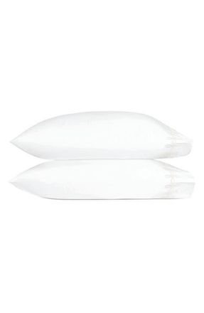 Matouk Gordian Knot Egyptian Cotton Percale Set of 2 Pillowcases in Cream at Nordstrom, Size Standard