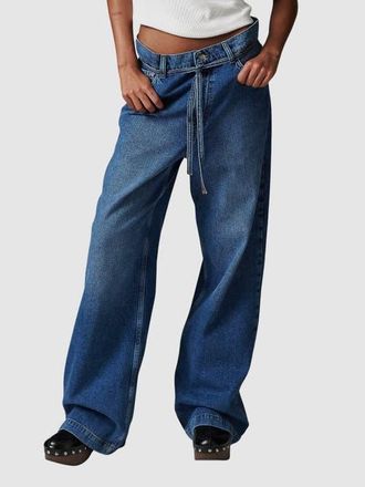Day Elijah Mid Wash Denim Jeans in Medium Blue at Nordstrom, Size 12