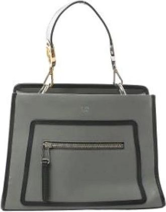 Fendi Pre-owned Handbags, female, Gray, Size: ONE SIZE Pre-owned Runaway Small Handbag