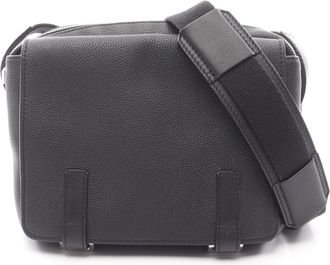 Loewe Black Leather Shoulder Bag (Pre-Owned)