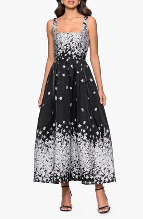 Betsy & Adam Metallic Floral Gown in Silver/Black at Nordstrom, Size 10