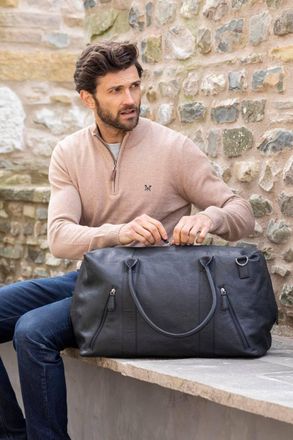 Lakeland Leather Discoverer Large Leather Holdall in Black