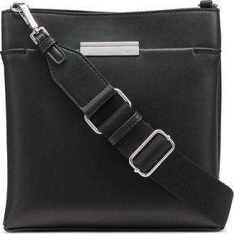 Calvin Klein Womens Soma North/South Messenger Soma North/South Messenger Crossbody Bag, black/silver metallic foil, &Uacute;nico