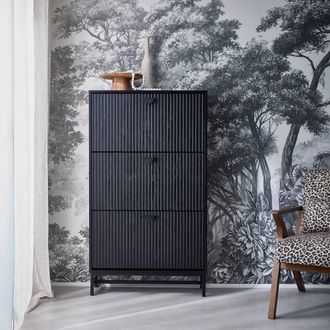 Sweeek Shoe Cabinet With Grooved Doors in Black