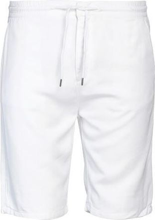 Guess BOTTOMWEAR - Shorts & Bermuda Shorts sur YOOX.COM