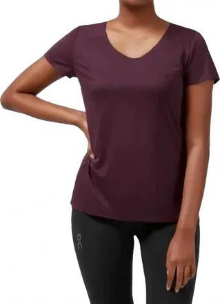 On Short Sleeve Performance Tee In Mulberry Black