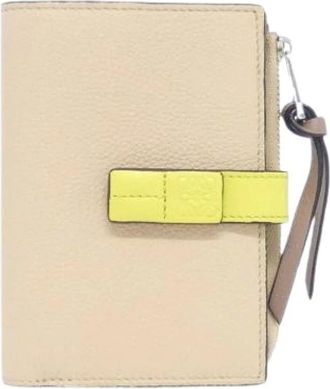 Loewe Pre-owned Wallets, female, Beige, Size: ONE SIZE Pre-owned Bi-fold Wallet