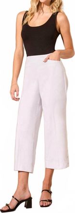 Tribal Flatten It Pull-On With Eyelets Capri In White