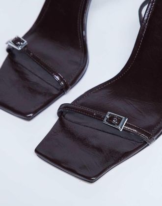 Topshop Floyd - Scarpe con tacco alto color cioccolato con punta squadrata e fascette con fibbia-Marrone