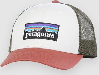 Patagonia P-6 Logo Lopro Trucker Cap weiss