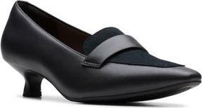 Clarks Scarlyt Mabel Kitten Heel Pump in Black Leather at Nordstrom Rack, Size 7.5