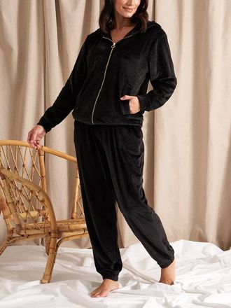 Moschino Pyjama Sets: sale up to −59% Stylight