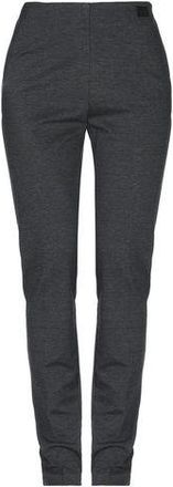 be Blumarine BOTTOMWEAR - Trousers sur YOOX.COM