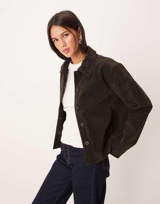 Gina Tricot Gina Tricot - Giacca taglio corto in camoscio sintetico marrone scuro