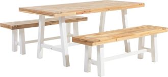 Beliani Conjunto De Comedor De Jard&iacute;n Con Tablero De Madera Clara Y Patas Blancas 3 Piezas Mesa Rectangular De Madera De Acacia 2 Bancos Scania