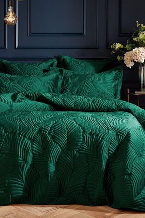 Riva Paoletti Palmeria Quilted Velvet Duvet Cover Set in Emerald | Size: Super King