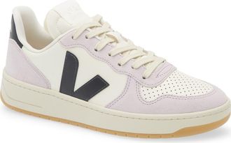 Veja V-10 Prime Sneaker in Pure Black Parme at Nordstrom, Size 37.5