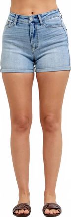 Judy Blue Cell Phone Back Pockets High-Waisted Slim Shorts In Medium Wash