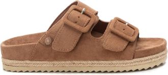 Xti Womens Flat Sandals In Camel