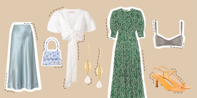 Blauer Satinrock, weiße Knotenbluse, blaue Tasche, Muschelohrringe, grünes Blumenkleid und Riemchensandalen