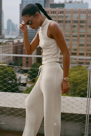 Alo | Sweater Knit Mid-Rise Unwind Wide Leg Pants Top in Oatmeal Heather, Size: Medium