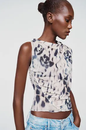 Esth&eacute; Printed Gathered Sheer Top