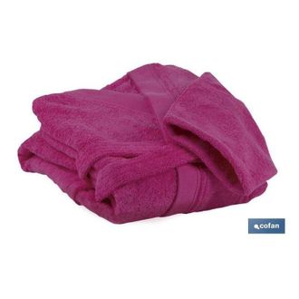 cofan Albornoz Fucsia 500/m2 Modelo Primavera Talla L, Albornoz De Manga Larga Para Ba&ntilde;o Disponible En Color Fucsia. Cuenta Con Un Cintur&oacute;n Para Su Cierre. 
