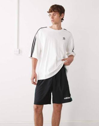 adidas Originals Pantaloncini neri e verdi-Nero
