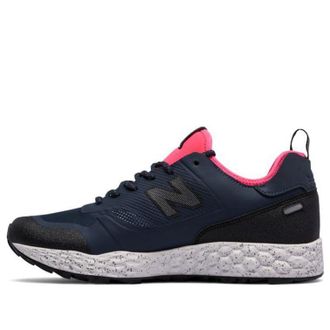 New Balance Fresh Foam Trailbuster Navy Guava MFLTBNP