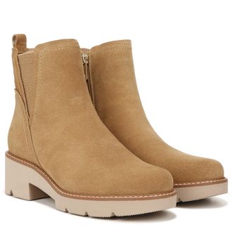 Naturalizer Darry Water Repellent Ankle Boots for Women Walking Shoes for All-Day Comfort Medium Fit Caramel UK 4