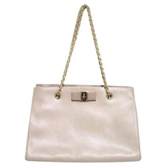 Ferragamo Pre-owned Shoulder Bags, female, Beige, Size: ONE SIZE Pre-owned Vara Ribbon Chain Tote Bag