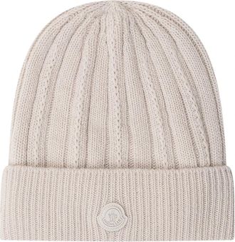 Moncler Ribbed Logo-patch Muts - Dames - Hoeden - Beige - ONE Size - Wol - Accessoires