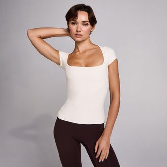 MyProtein Camiseta de manga corta con cuello cuadrado SculptForm para mujer de MP - Perla - XS