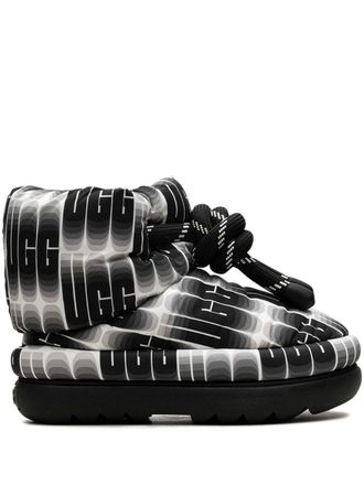 UGG Stivali Classic Maxi Wavelength - Nero