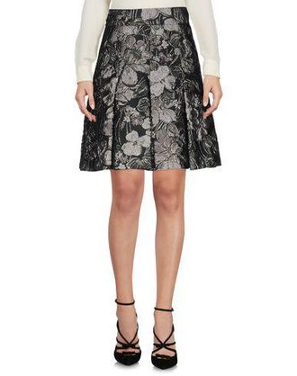 Dolce & Gabbana HOSEN & R&Ouml;CKE - Midi-R&ouml;cke auf YOOX.COM