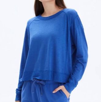 Chrldr Betty Shoulder Seam Crewneck Top In Electric Blue