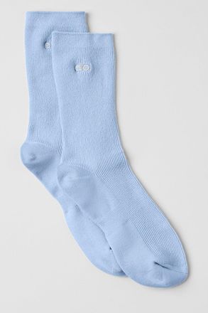 Alo | Half-Crew Understated Socks in Seashell Blue, Size: Medium