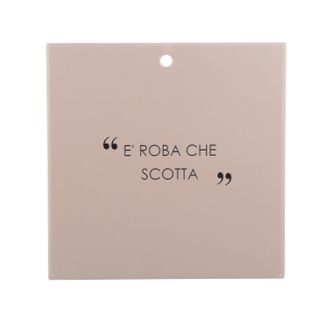 KASANOVA Sottopentola tortora 20x20 cm con scritta in stoneware