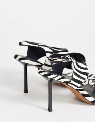 Topshop Sandy - Sandali infradito in pelle cavallino nero e bianco zebrato con tacco