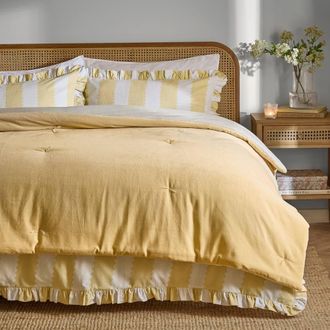 Wylder Edie 100% Cotton Velvet Bedspread in Yellow