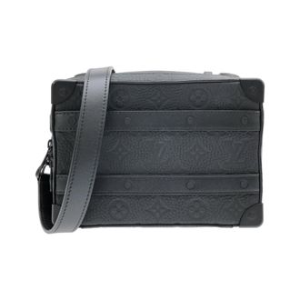 Louis Vuitton Black Leather Shoulder Bag (Pre-Owned)