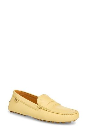 Tod's Gommino Driving Shoe in Flan at Nordstrom, Size 7.5Us