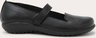 Naot Womens Purini Mary Jane Flat In Jet Black