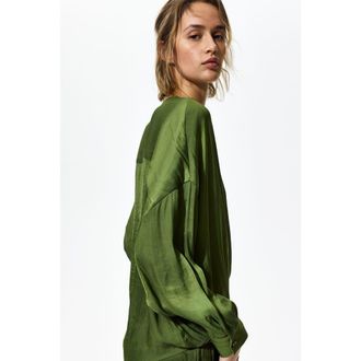 H&M Wrapover blouse in Olive Green at Nordstrom, Size X-Small