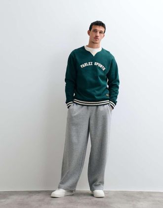 Parlez Clothing felpa con stampa e scollo a V verde