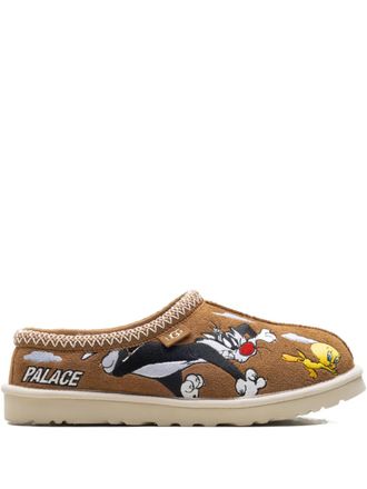 UGG Tasman X PALACE looney tunes graphic slippers - Marrone